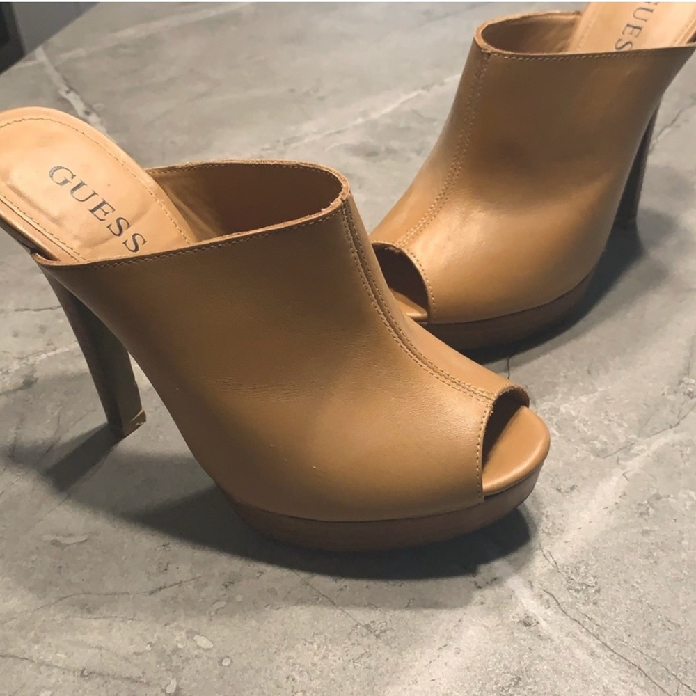 GUESS Women's Tan Peep Toe Heels